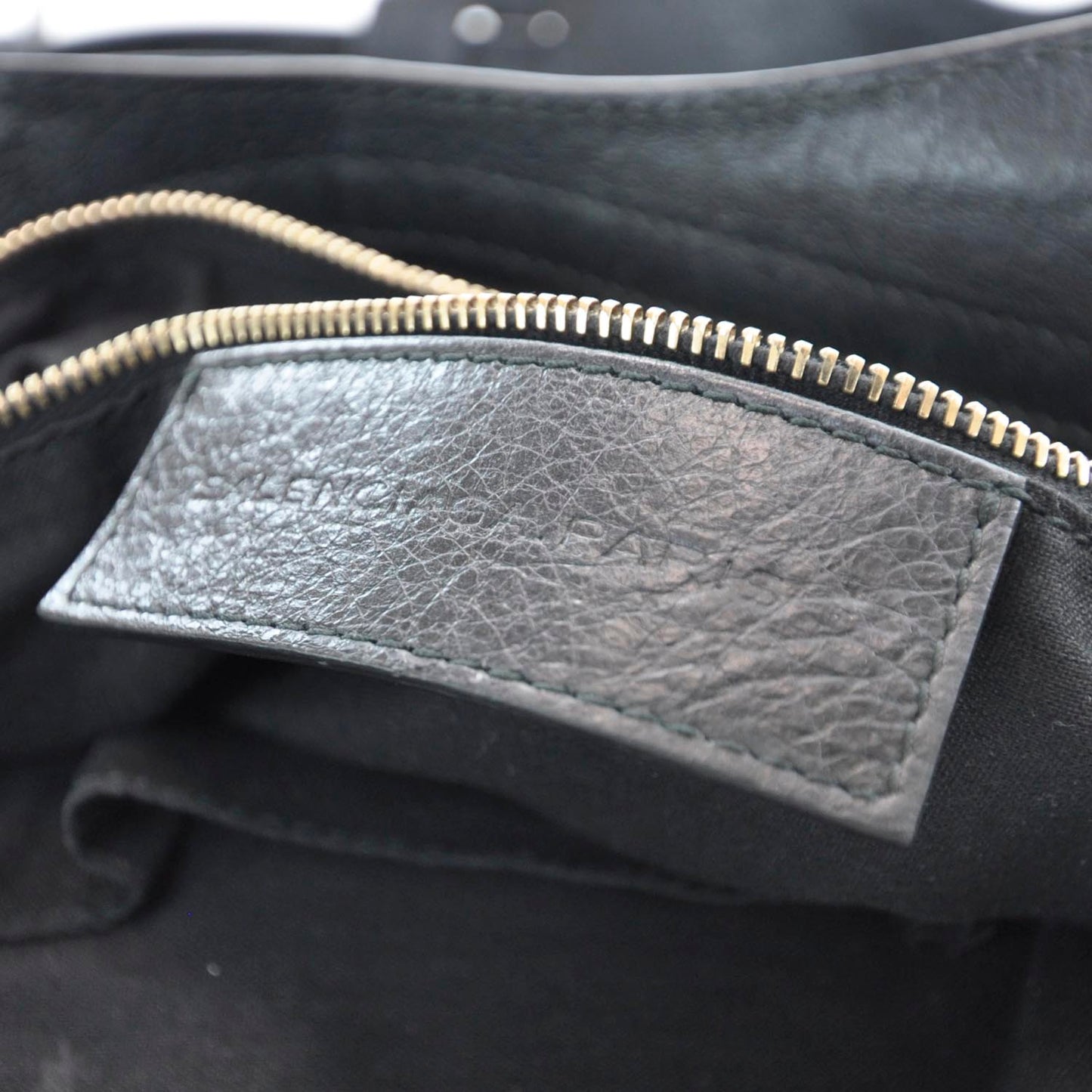 Agneau Giant 12 Rose Gold Hardware Town Black