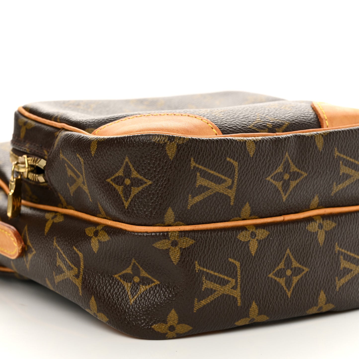 Monogram Amazone