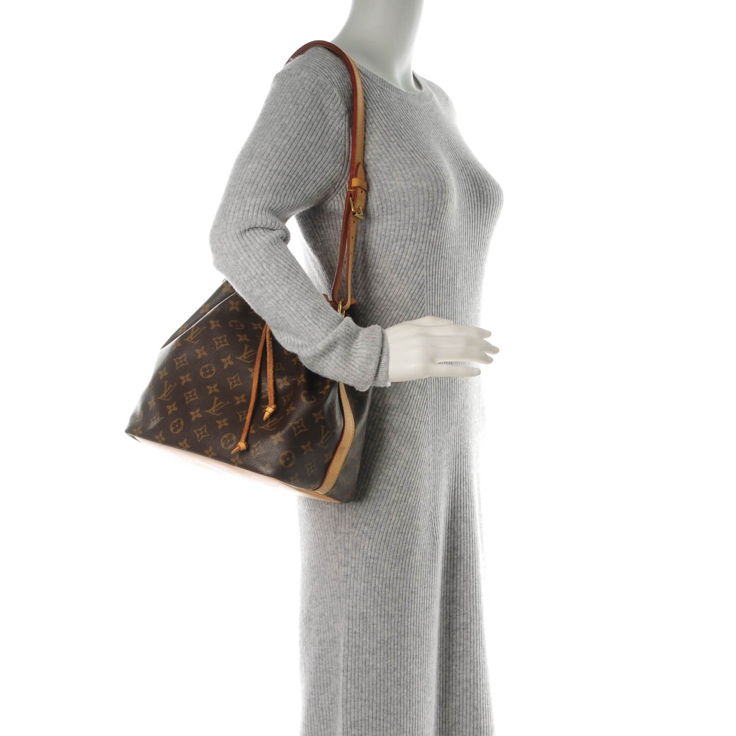 Louis Vuitton Monogram Petit Noe 2 of 7