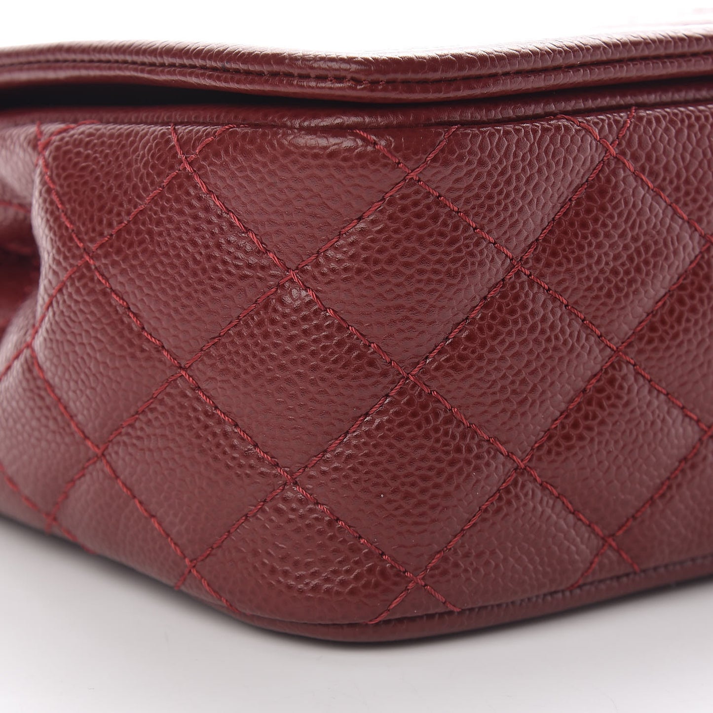 Caviar Medium Timeless CC Flap Dark Red