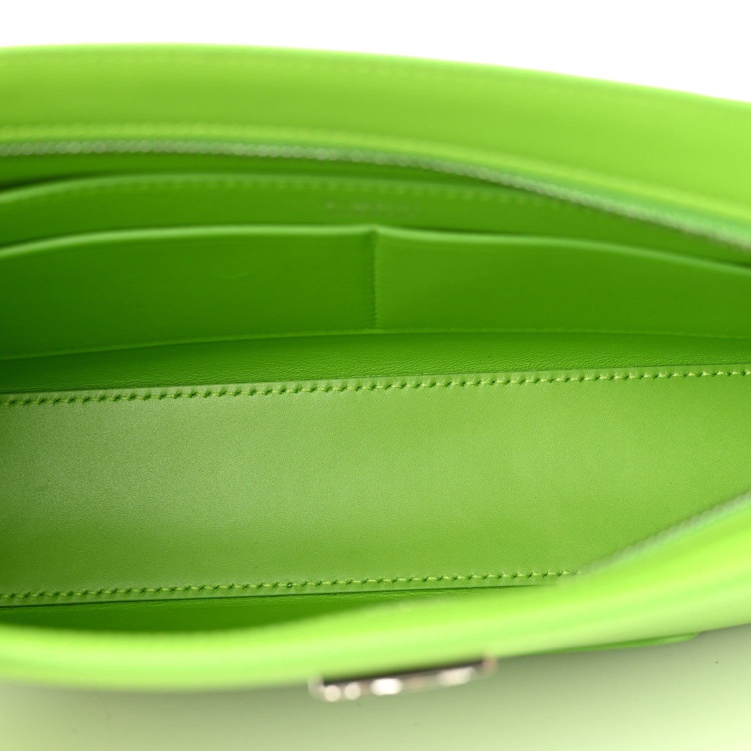 Burberry Smooth Calfskin Medium TB Shoulder Bag Brilliant Green 5 of 8
