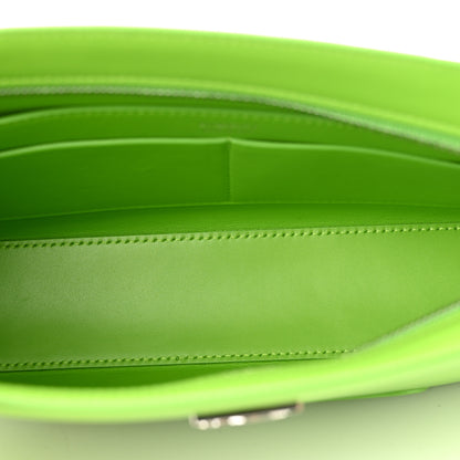 Burberry Smooth Calfskin Medium TB Shoulder Bag Brilliant Green 5 of 8