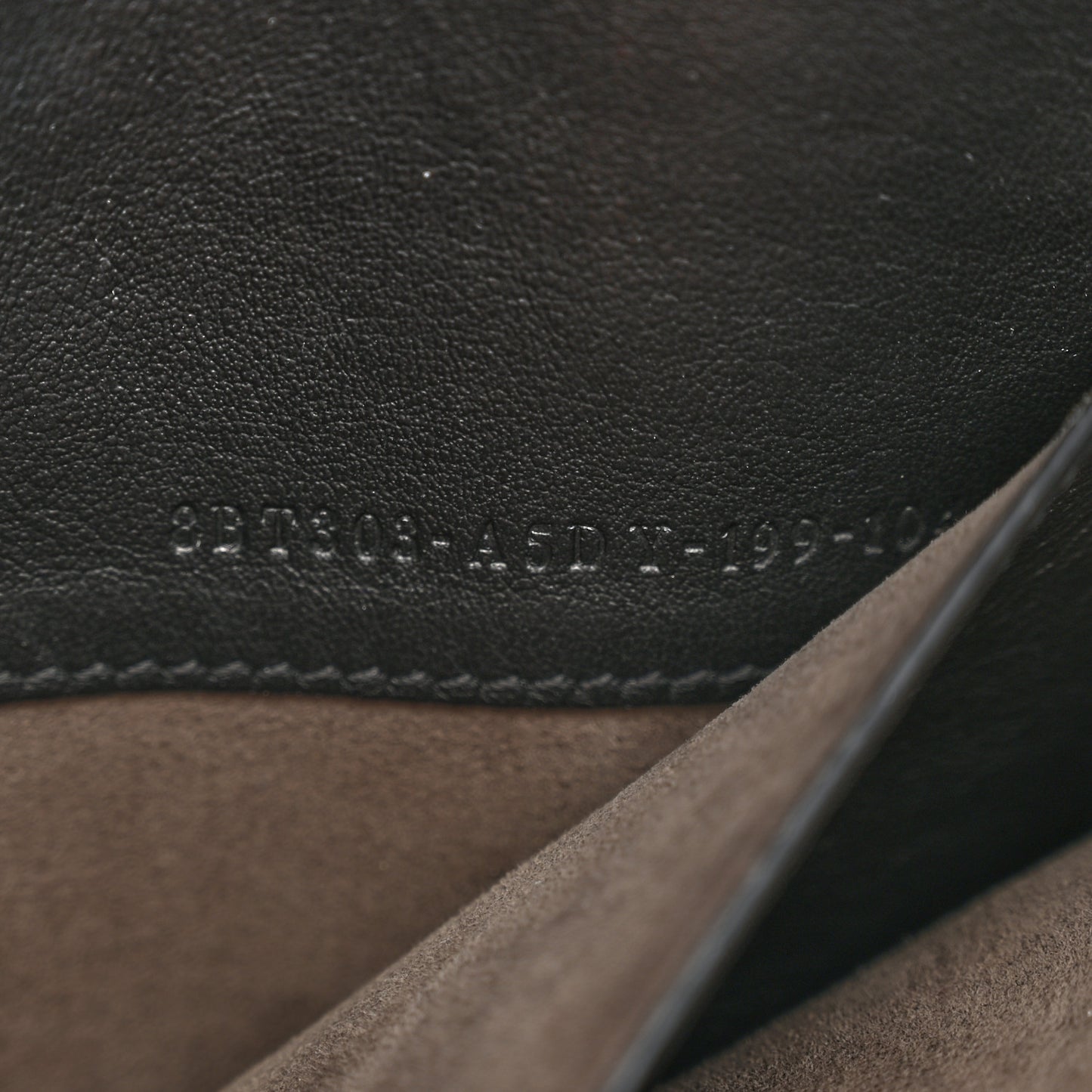 Vitello Grace Matte Large Flip Tote Black