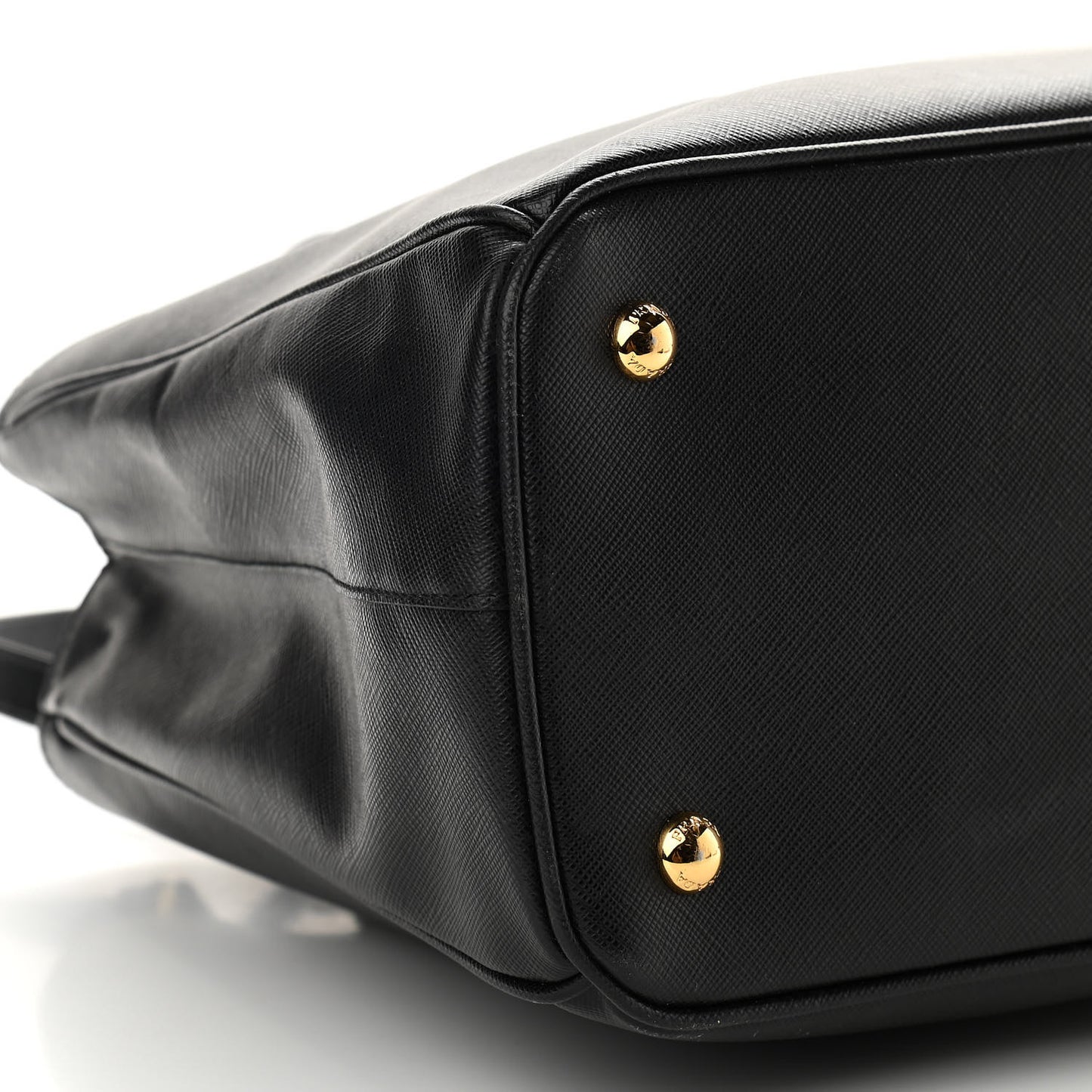 Saffiano Lux Medium Tote Black