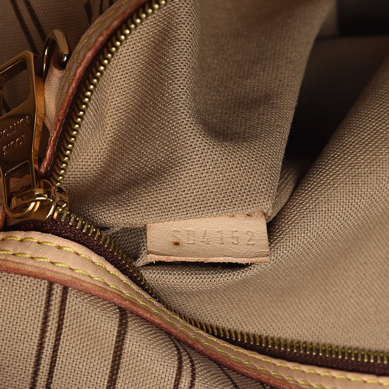 Louis Vuitton Monogram Delightful MM 7 of 13