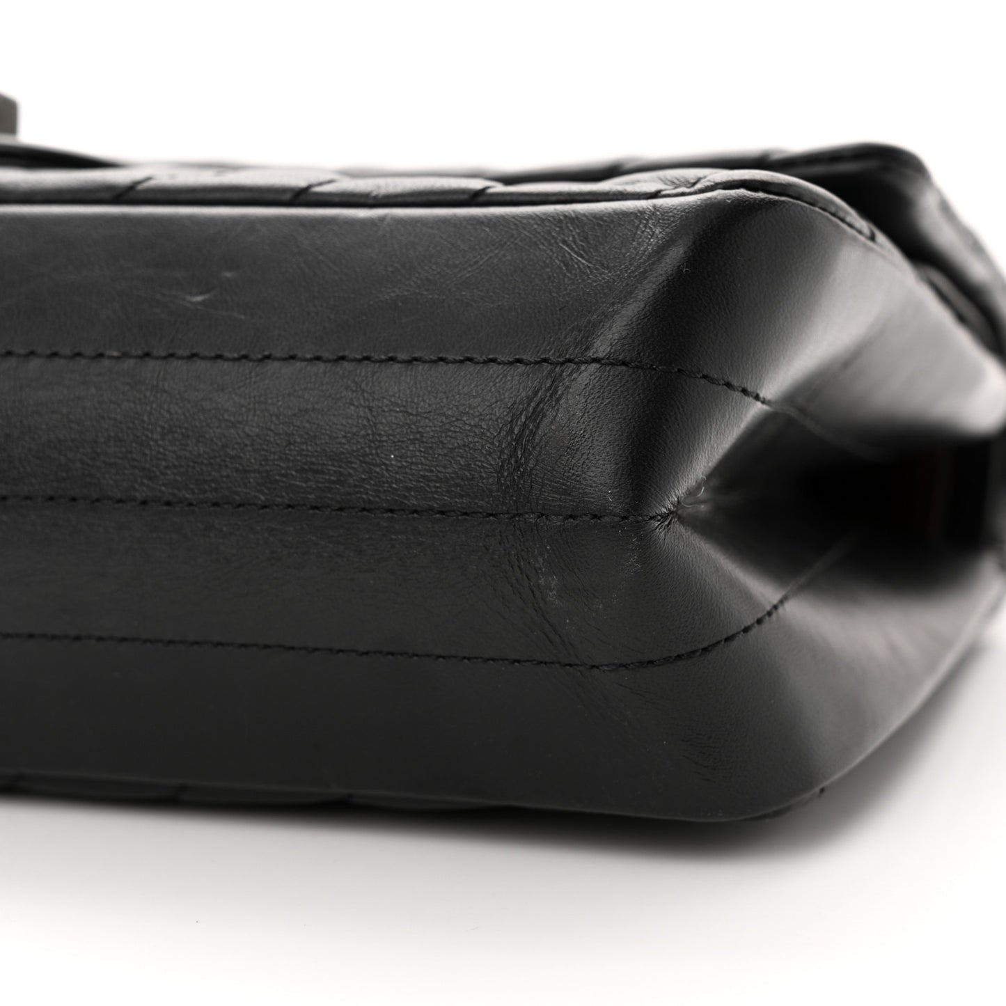 Aged Calfskin Chevron Quilted 2.55 Reissue 225 Flap So Black