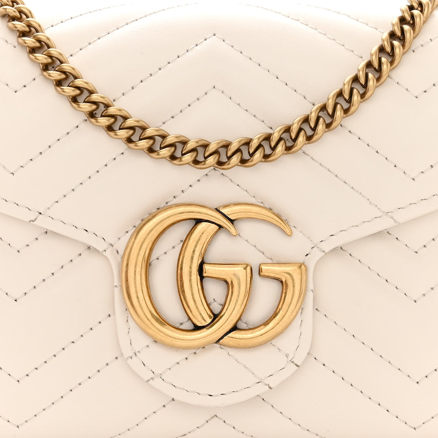 Calfskin Matelasse GG Marmont Chain Wallet Mystic White