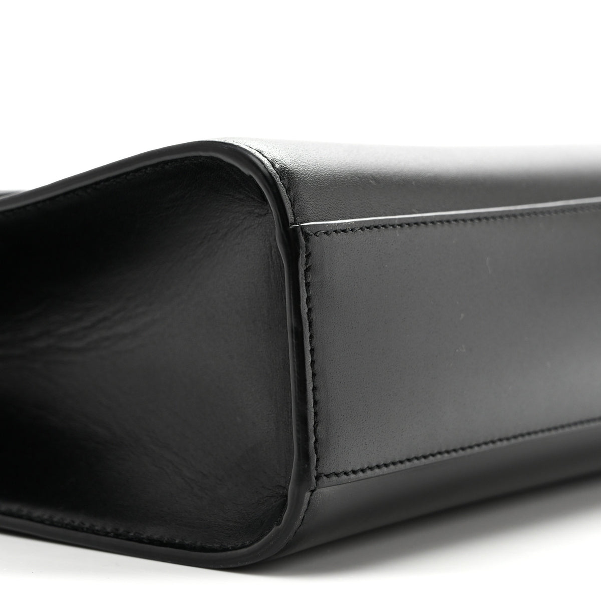Saint Laurent Smooth Calfskin Manhattan Shoulder Bag Black 10 of 15