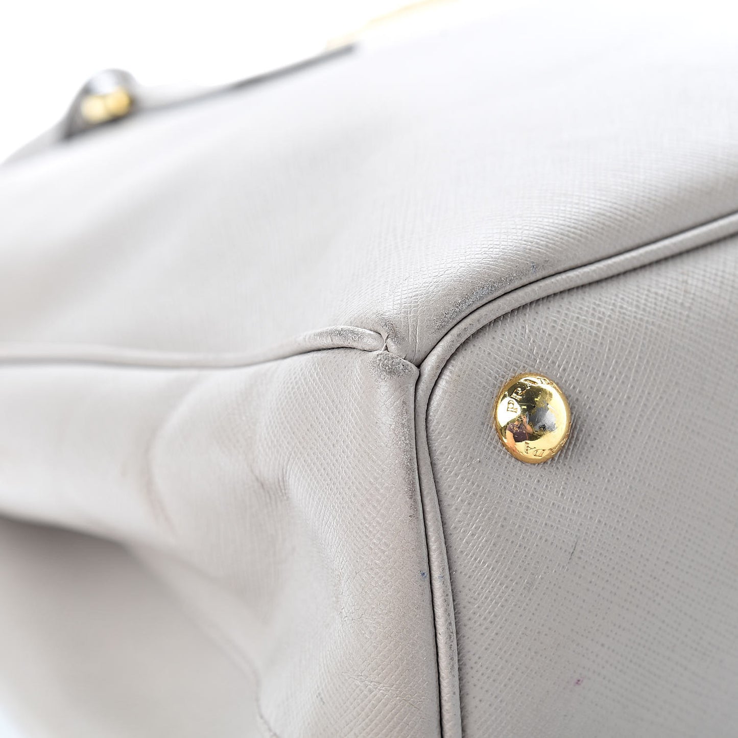 Saffiano Medium Galleria Double Zip Tote Argilla