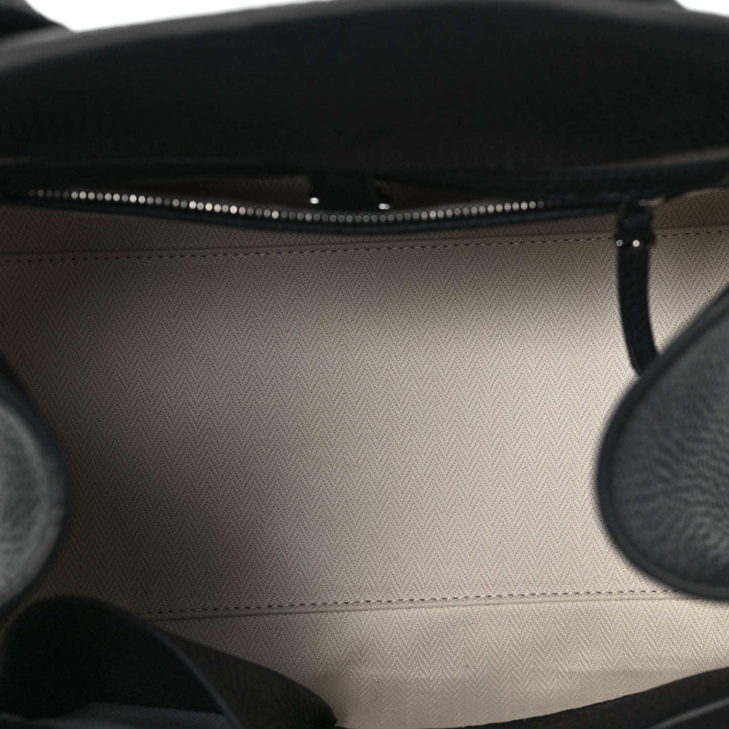 Matte Grained Calfskin Soft Margaux 12 Black