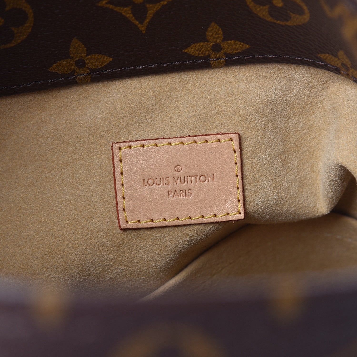 Louis Vuitton Monogram Artsy MM 6 of 9