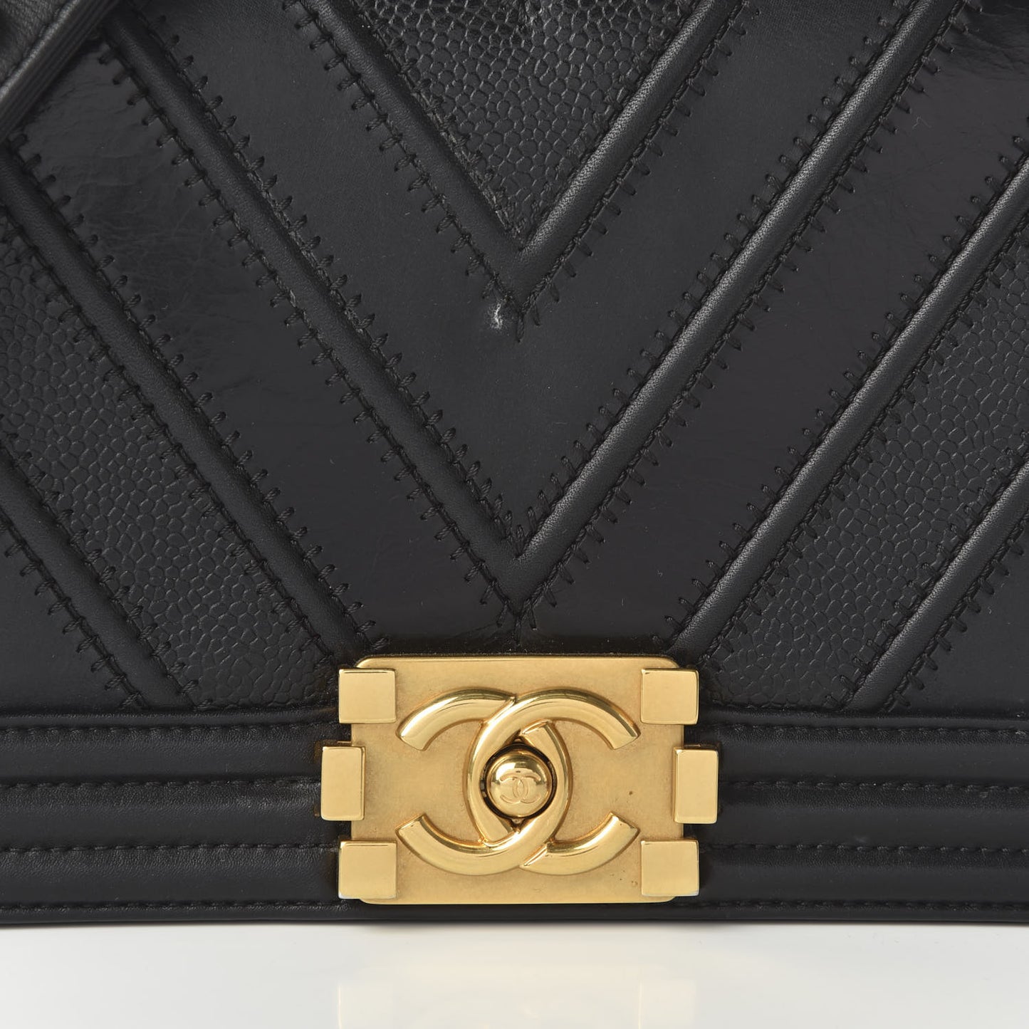 Caviar Glazed Calfskin Chevron Medium Boy Flap Black