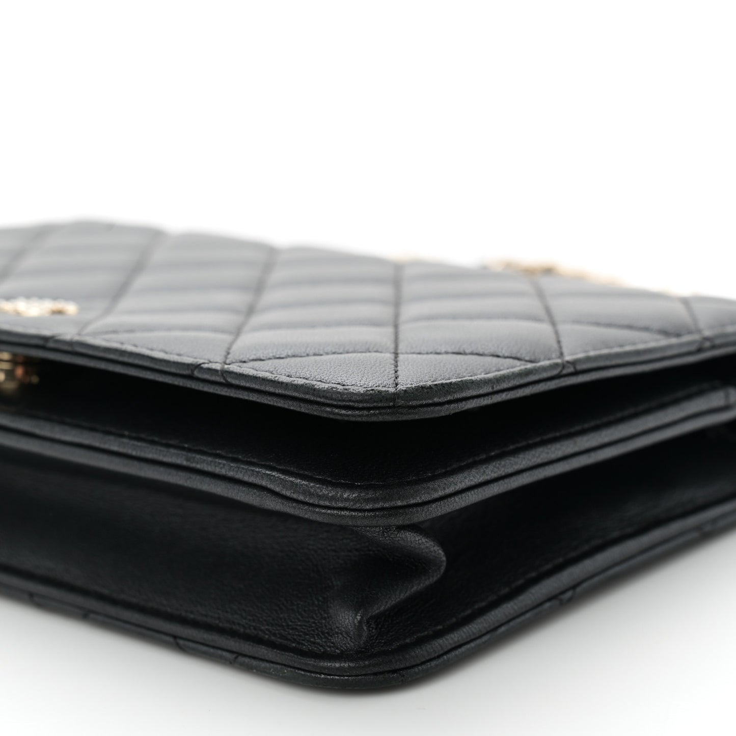 Iridescent Lambskin Quilted Pearl Wallet On Chain WOC Black