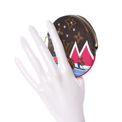 Louis Vuitton Monogram 2018 Christmas Animation Round Coin Purse 2 of 7