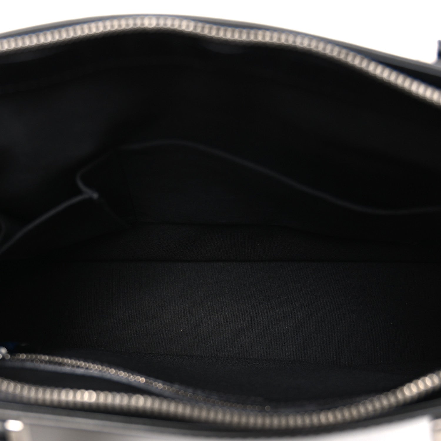 Louis Vuitton Mat Monogram Willwood Black 5 of 10
