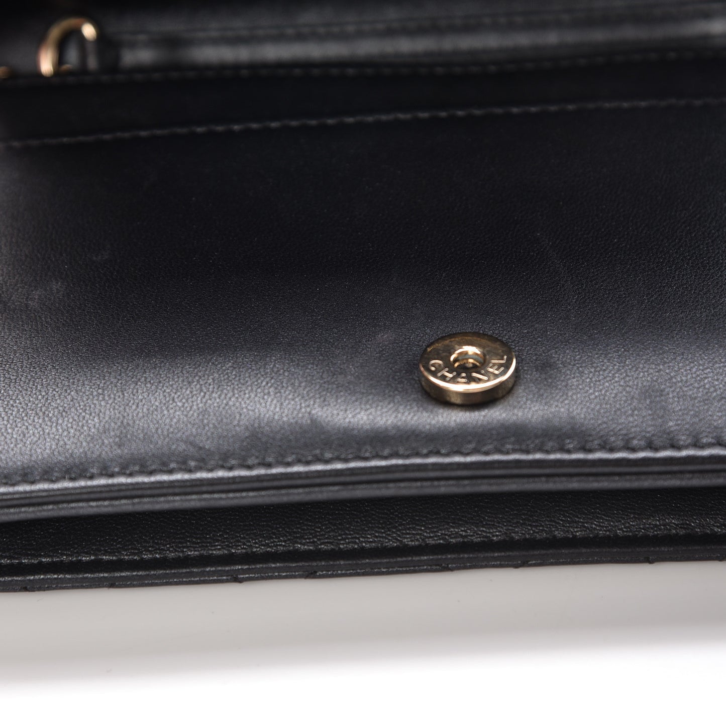 Iridescent Lambskin Quilted Pearl Wallet On Chain WOC Black
