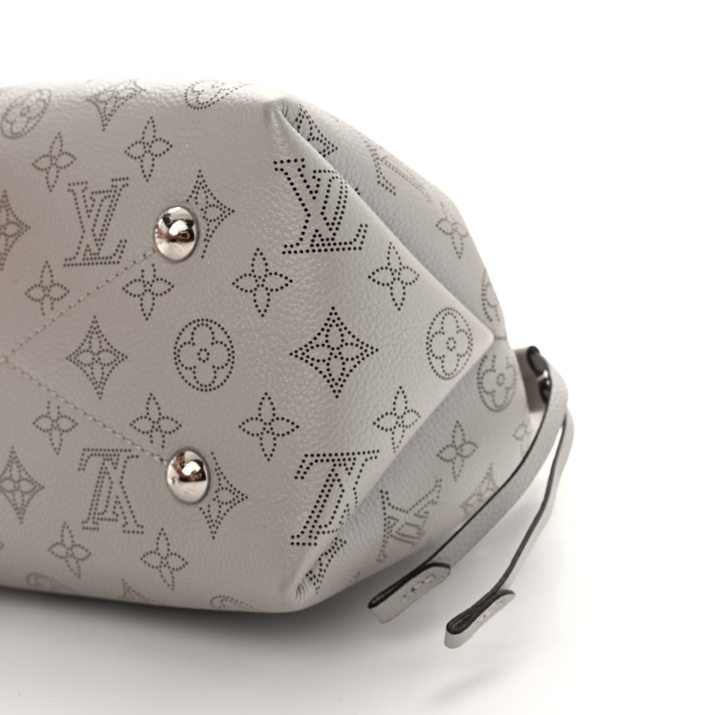 LOUIS VUITTON Metallic Mahina Bella Gris Souris