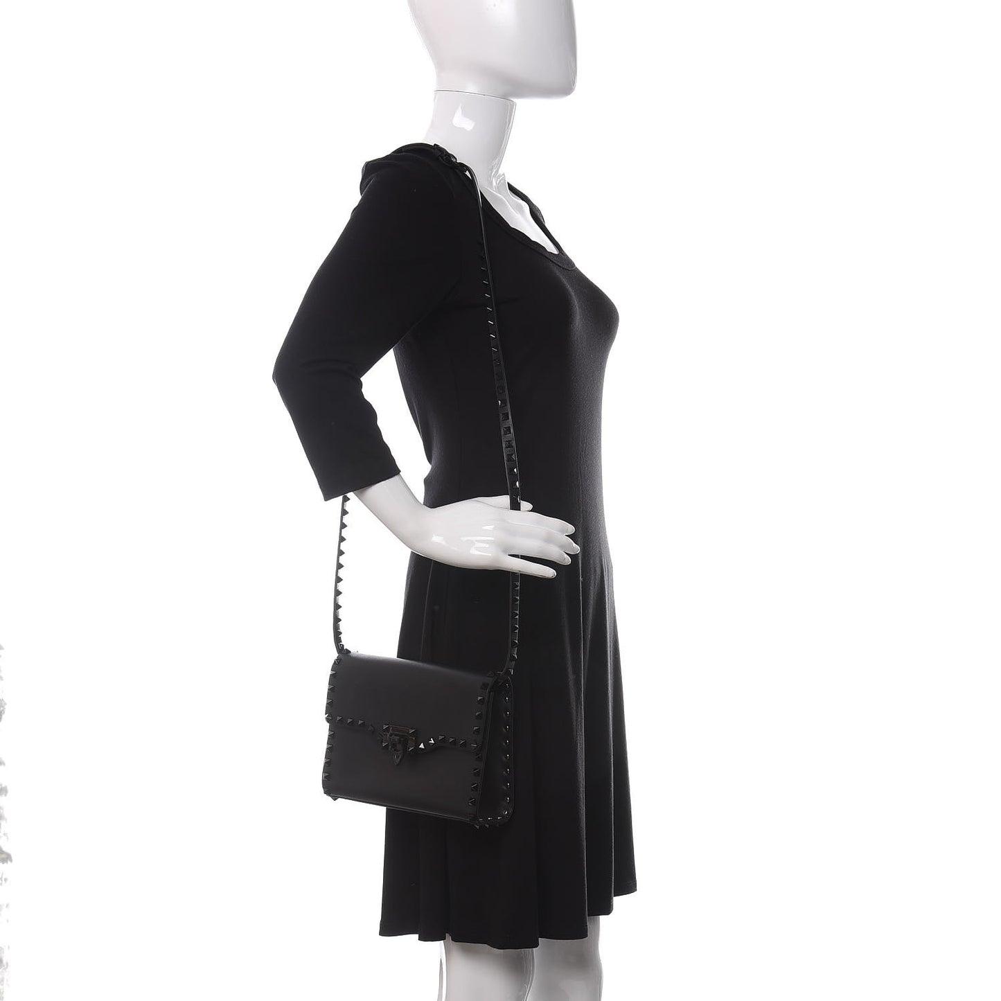 Vitello Monochrome Medium Rockstud Flip Lock Crossbody Bag Black