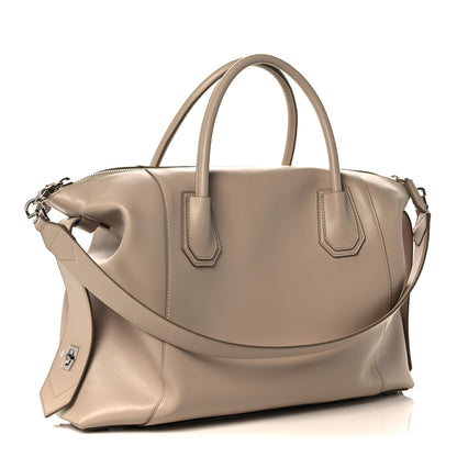 Givenchy Soft Calfskin Medium Soft Antigona Dune 3 of 8