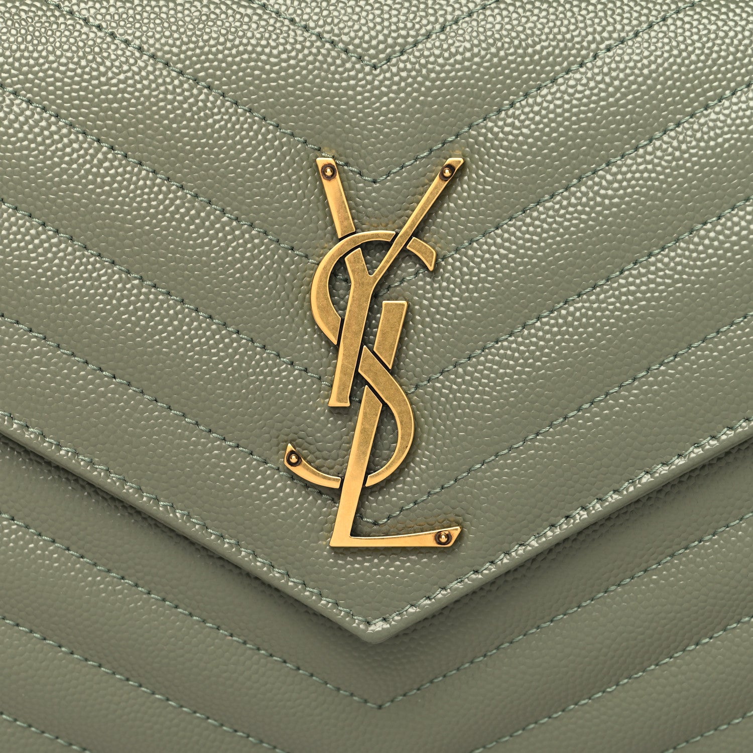 Saint Laurent Grain De Poudre Matelasse Chevron Monogram Chain Wallet Light Sage 9 of 11