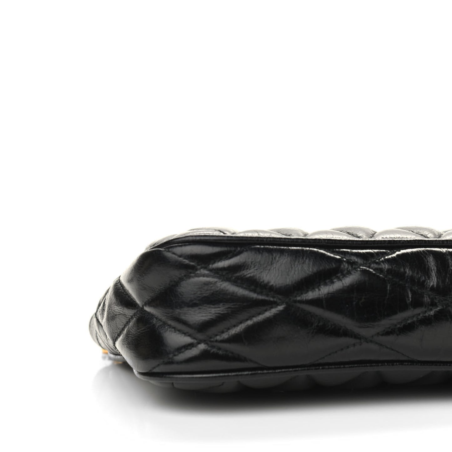 Vitello Shine Quilted Pochette Black