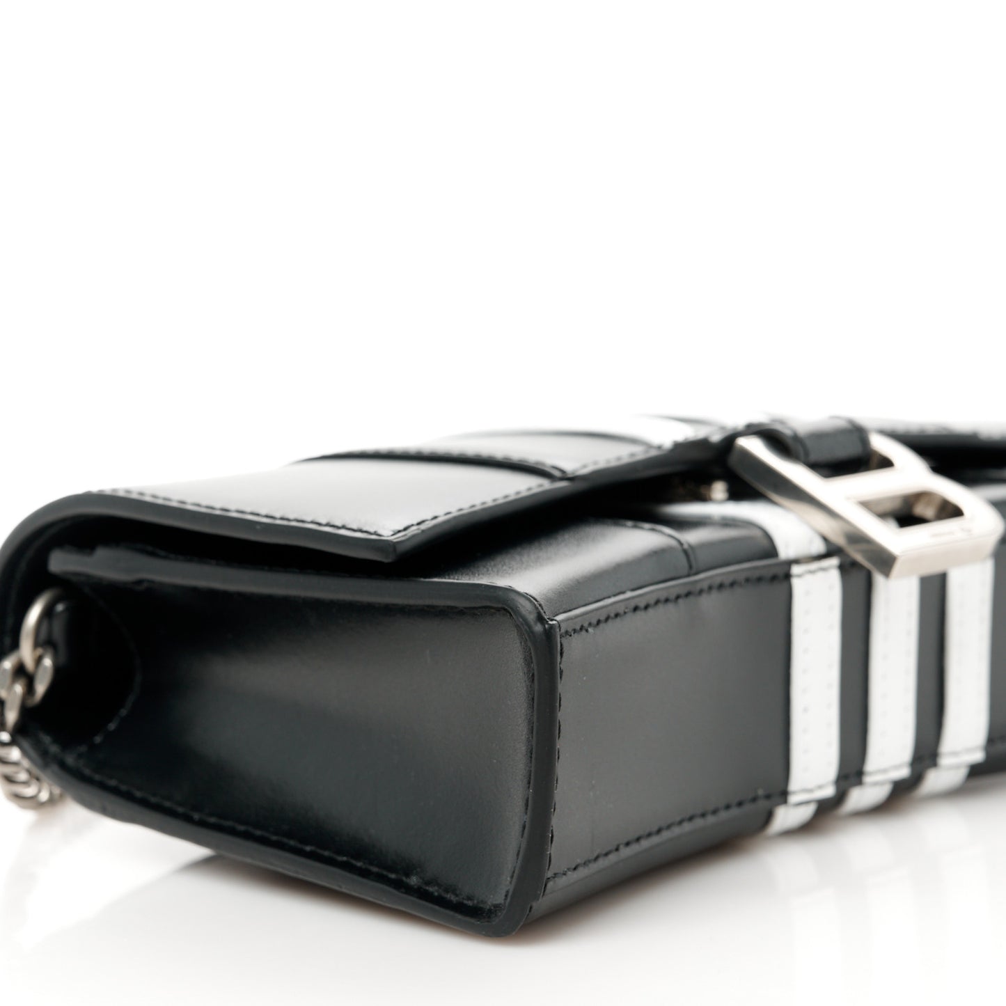 X ADIDAS Box Calfskin Hourglass Chain Bag Black