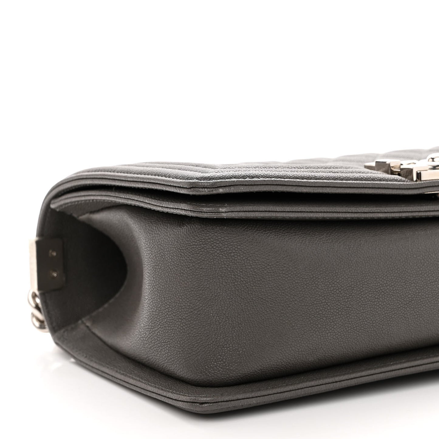 Caviar Quilted Medium Boy Flap Grey