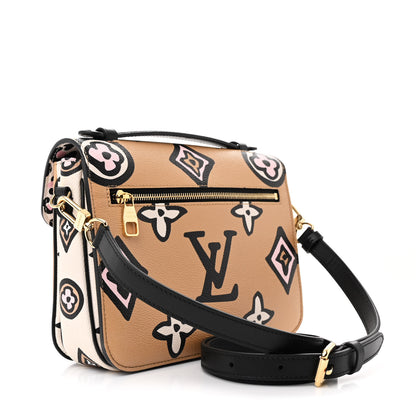 Louis Vuitton Monogram Giant Wild At Heart Pochette Metis Arizona 3 of 11