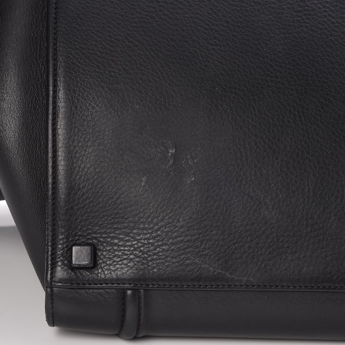 Supple Calfskin Medium Phantom Luggage Black