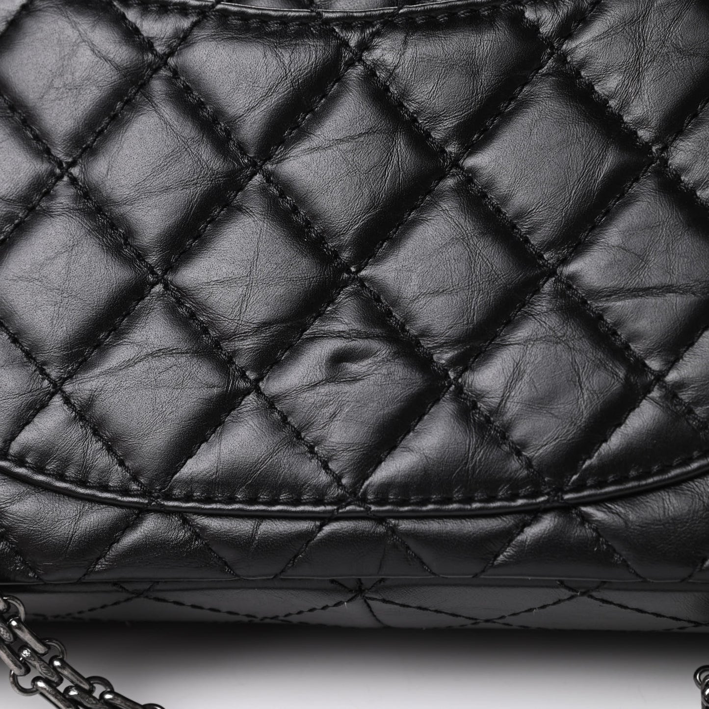 Aged Calfskin Quilted 2.55 Reissue 226 Black