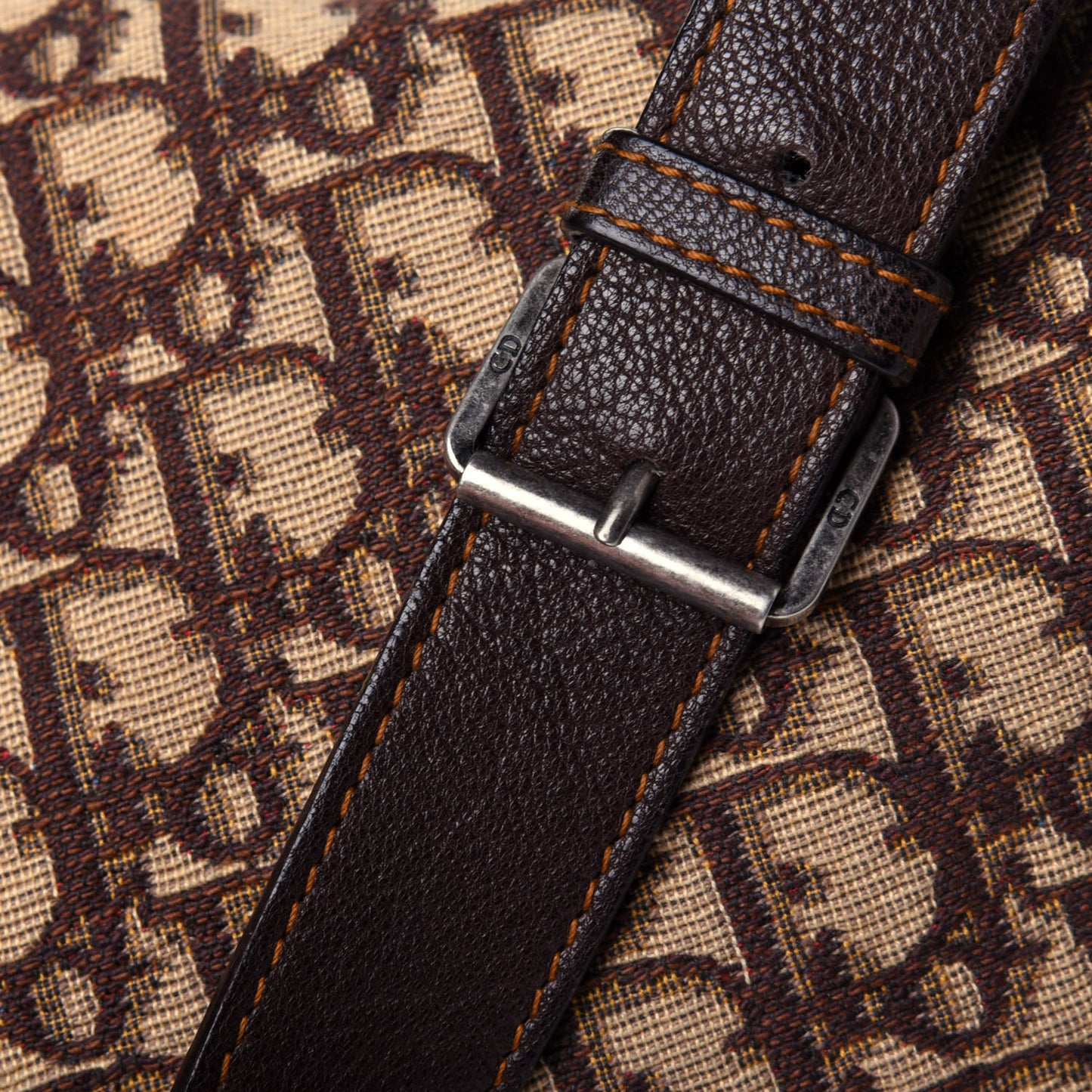 Monogram Buckle Hobo Marron Fonce