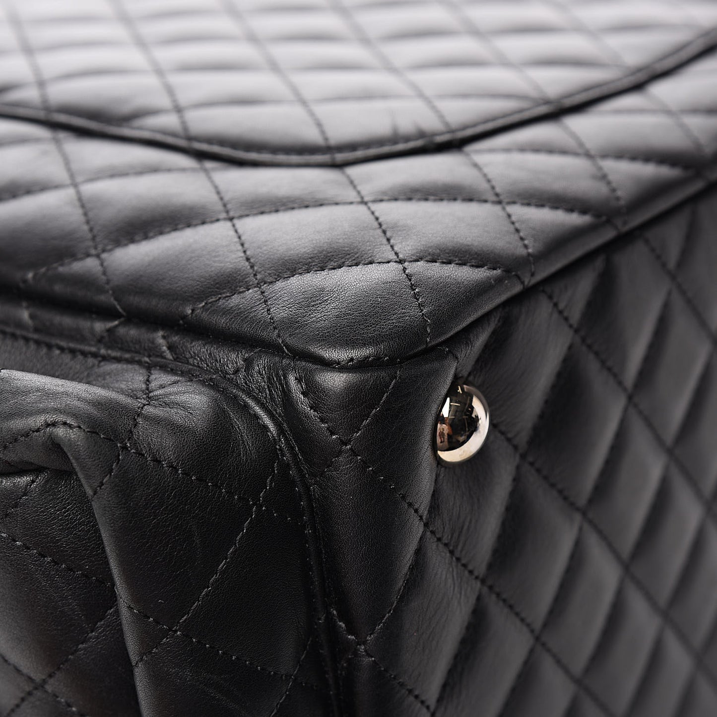 Calfskin Quilted XL Cambon Multipocket Reporter Black White