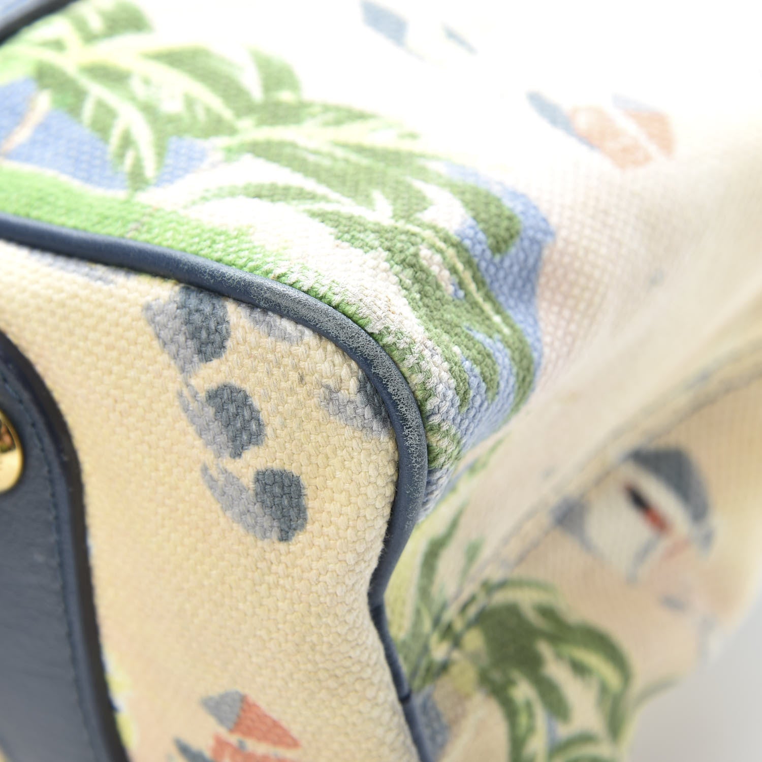 Louis Vuitton Ailleurs Cabas Escale PM 9 of 18