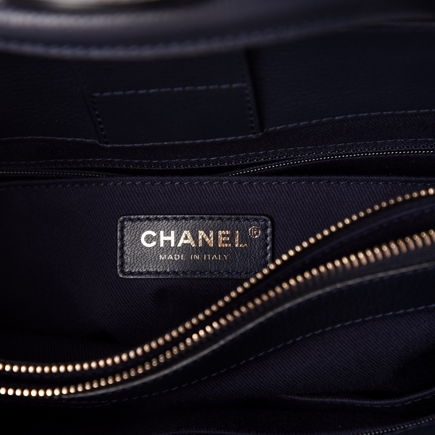 Grained Calfskin Medium Neo Executive Shopper Tote Navy