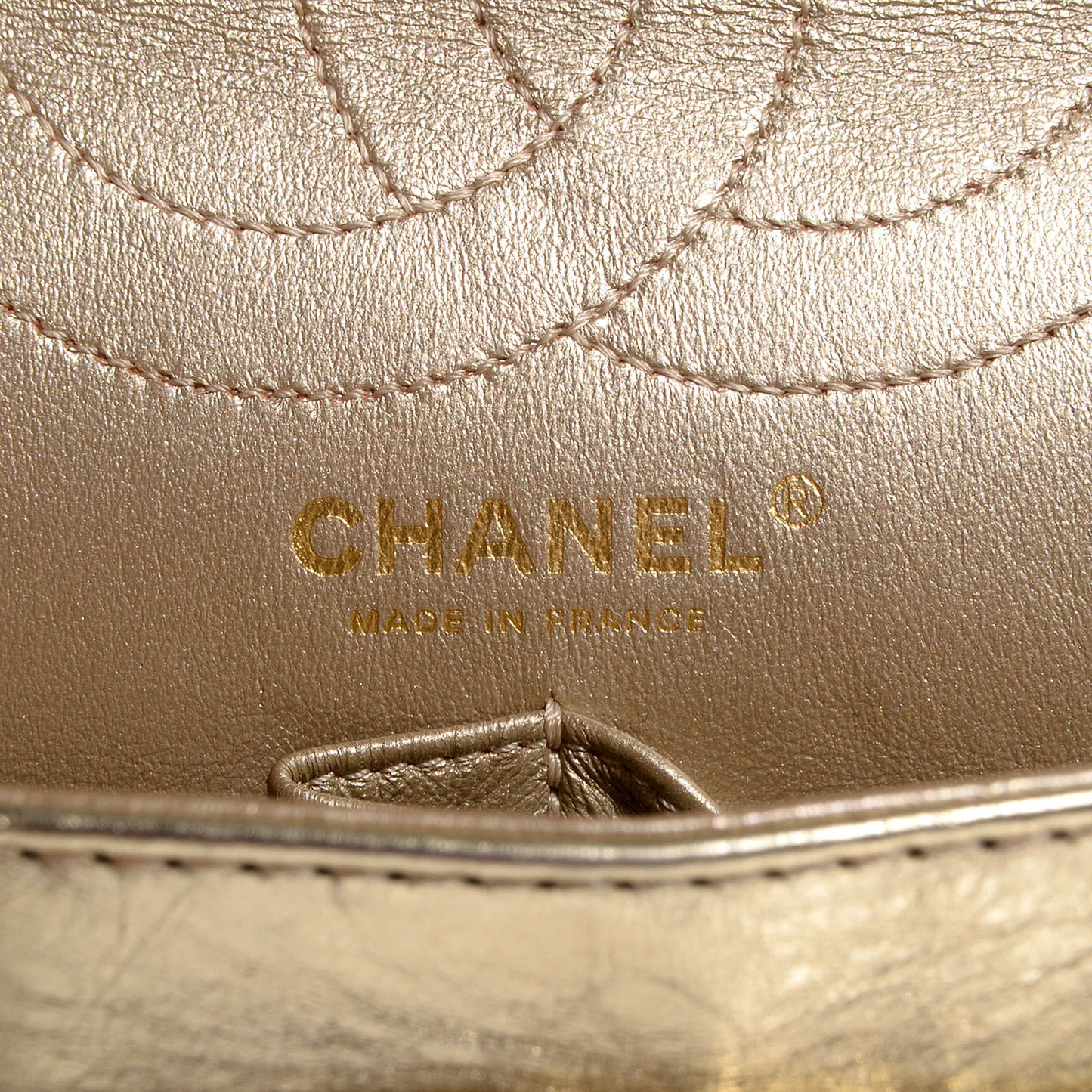 Aged Calfskin 2.55 Reissue 226 Flap Metallic Gold