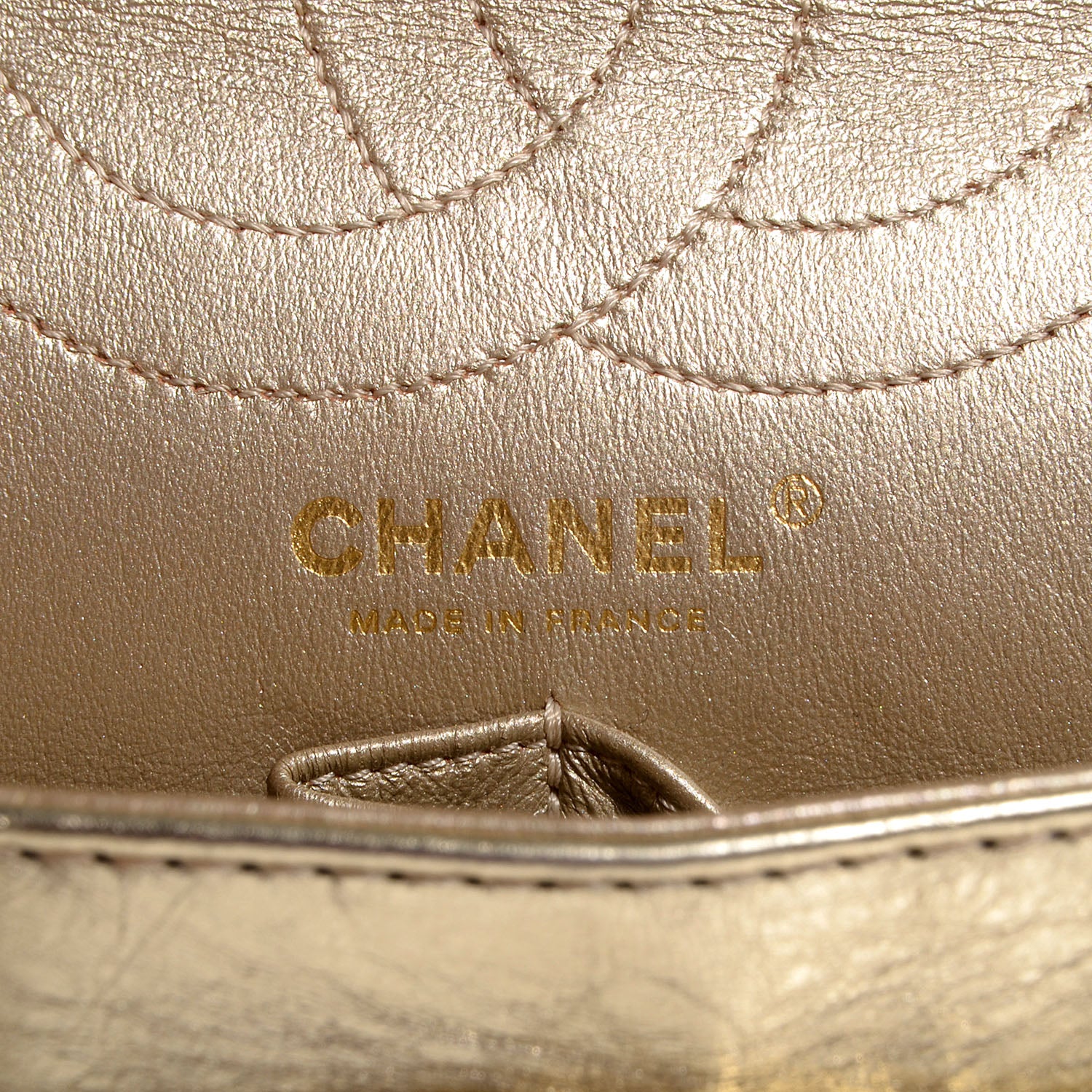 Chanel Aged Calfskin 2.55 Reissue 226 Flap Metallic Gold 8 of 11