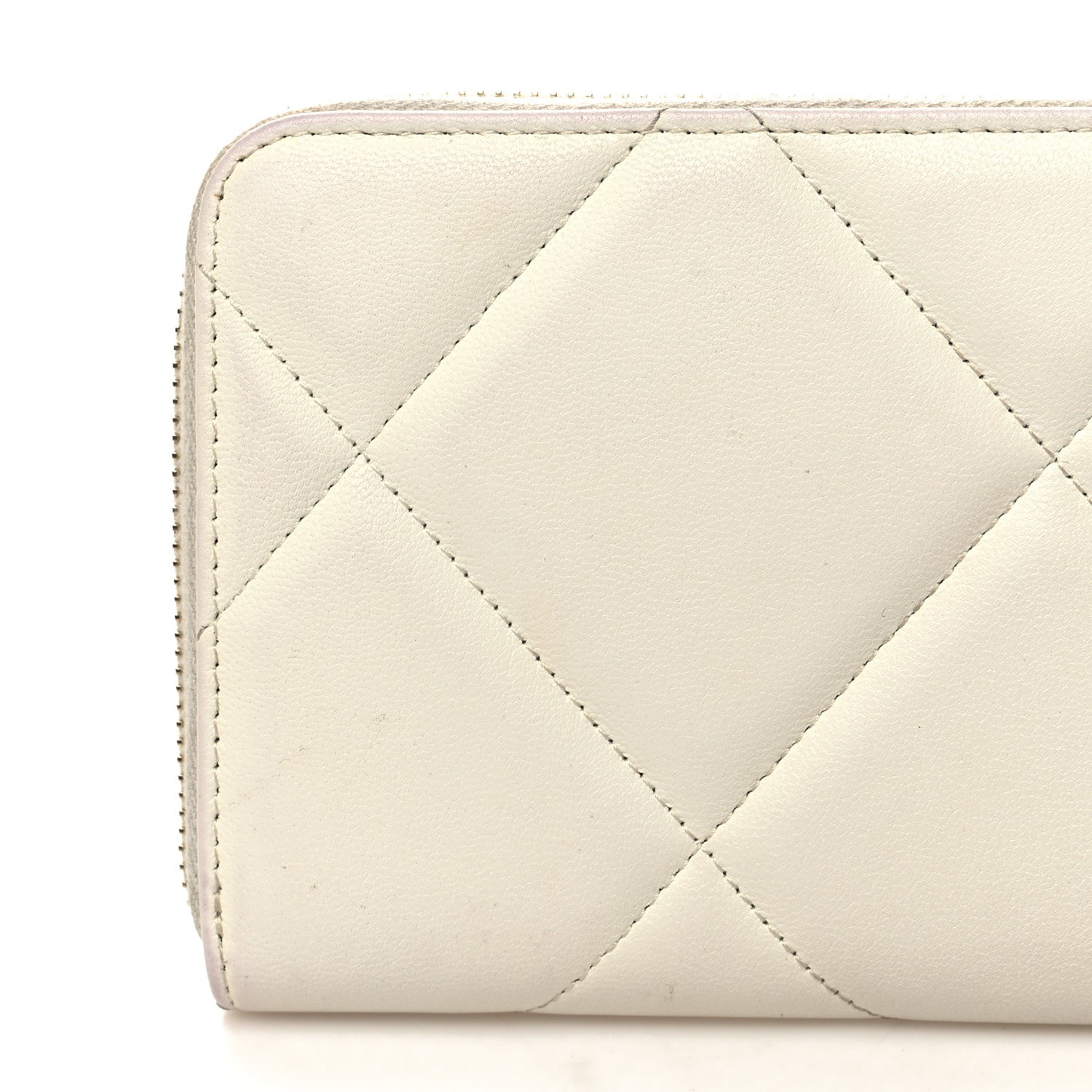 Chanel Shiny Goatskin Quilted 19 Long Zipped Around Wallet White 13 of 15