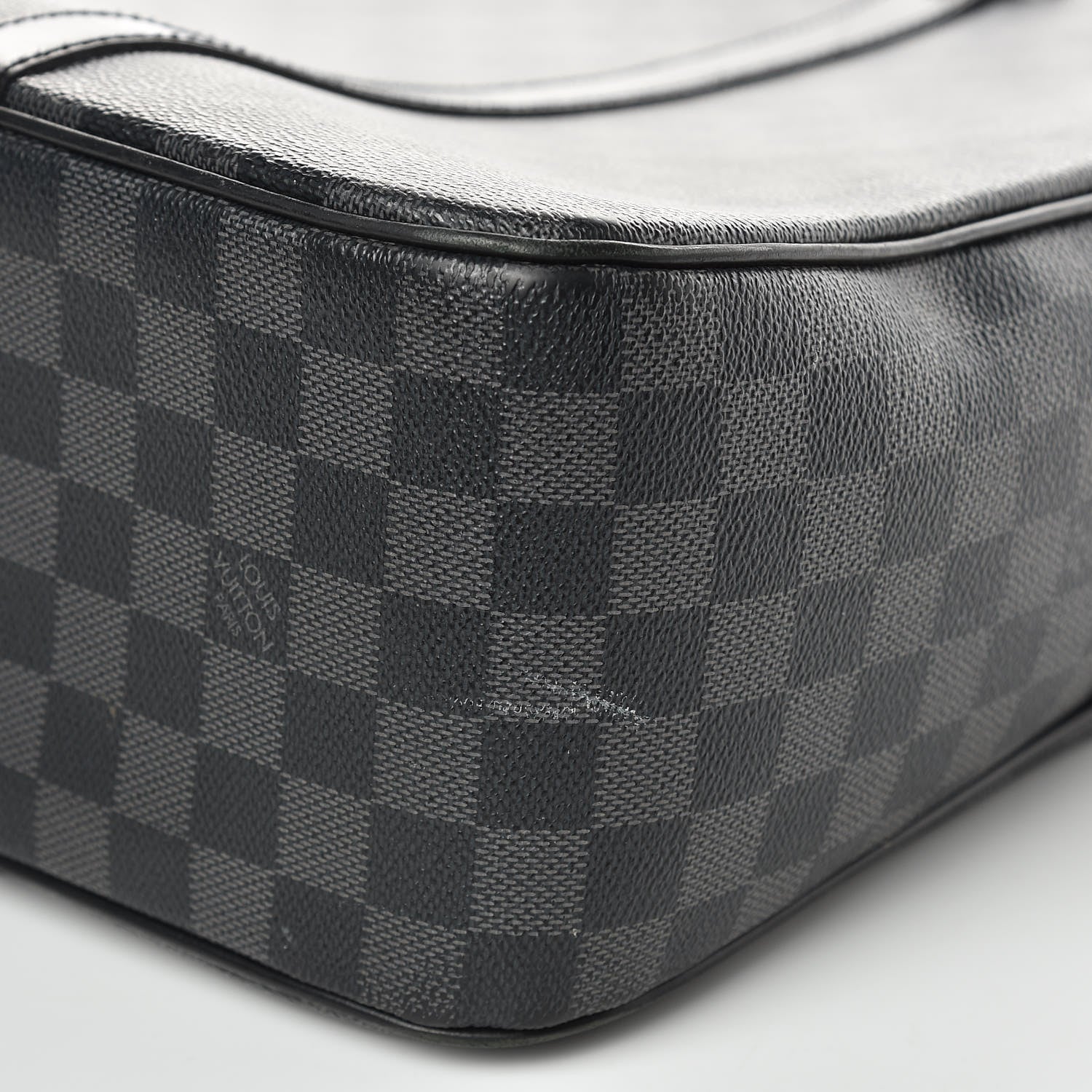 Louis Vuitton Damier Graphite Jorn 20 of 21