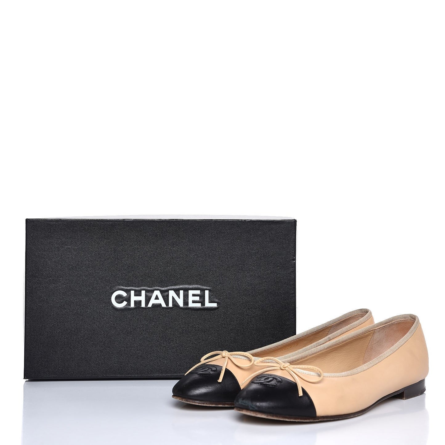 Lambskin Cap Toe Ballerina Flats 39.5 Beige Black