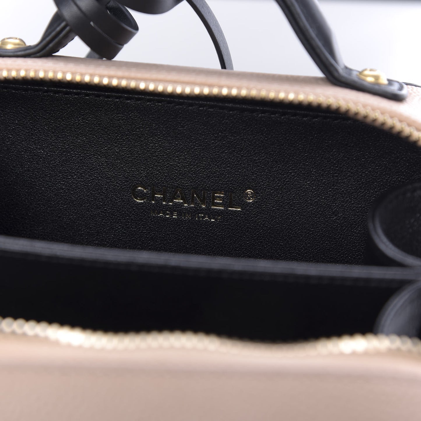 Caviar Quilted Small CC Filigree Vanity Case Beige Black