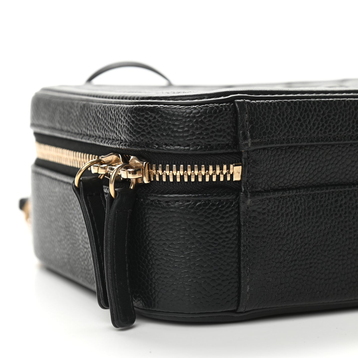 Caviar Quilted Medium CC Filigree Vanity Case Black