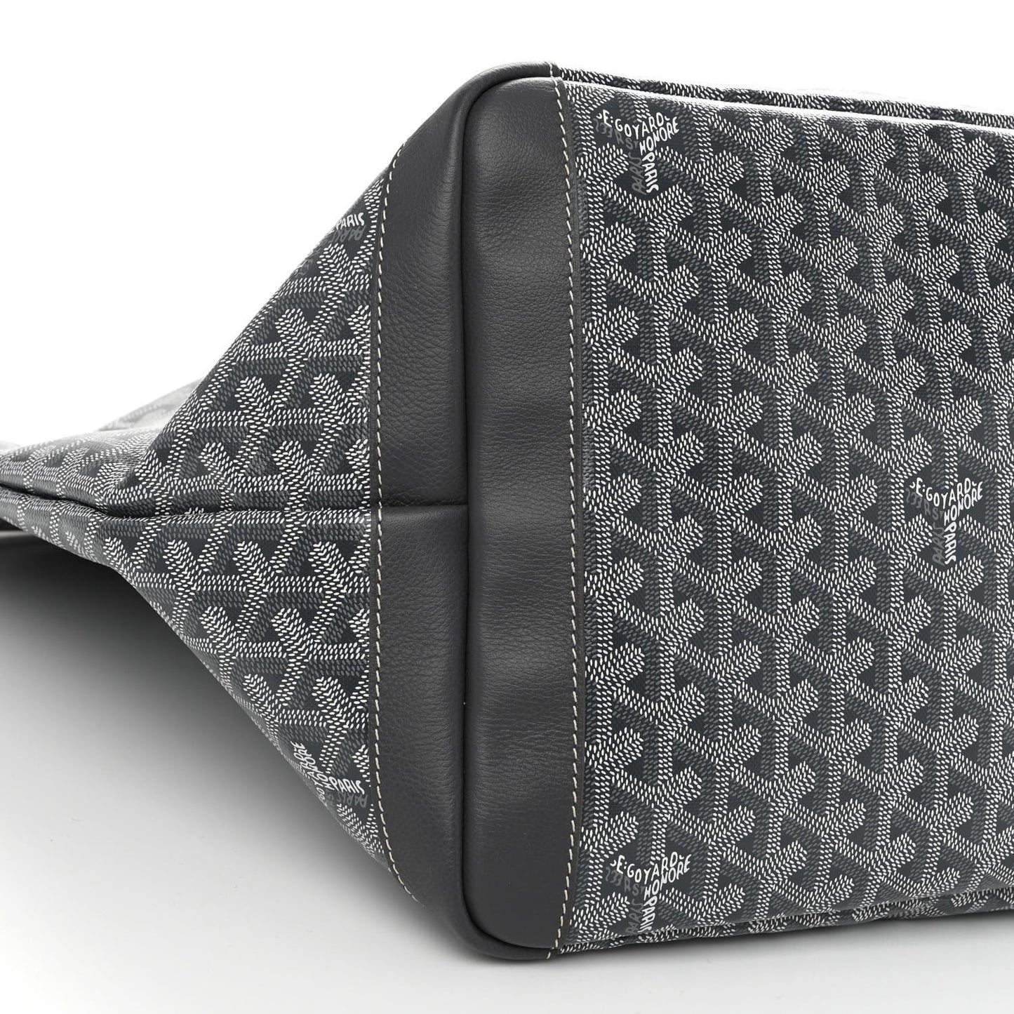 Goyardine Artois GM Grey