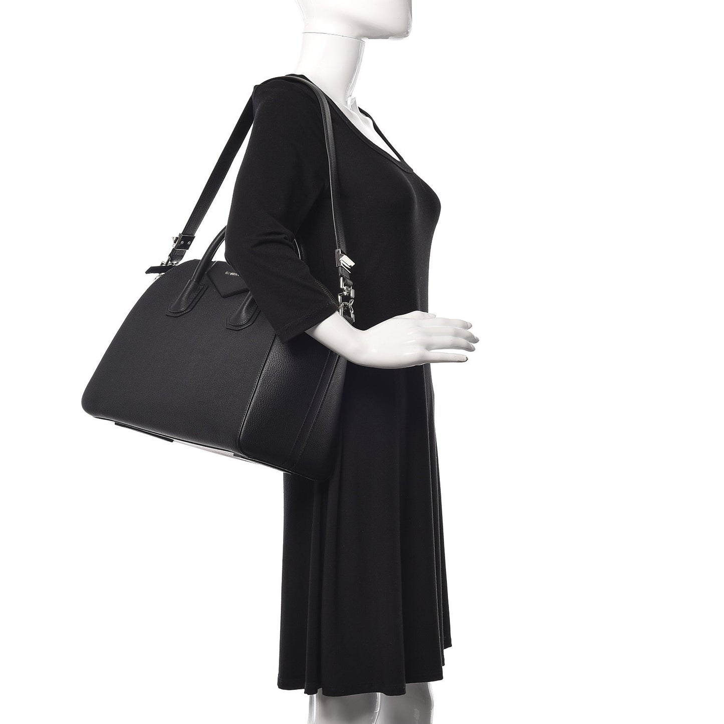 Sugar Goatskin Medium Antigona Black