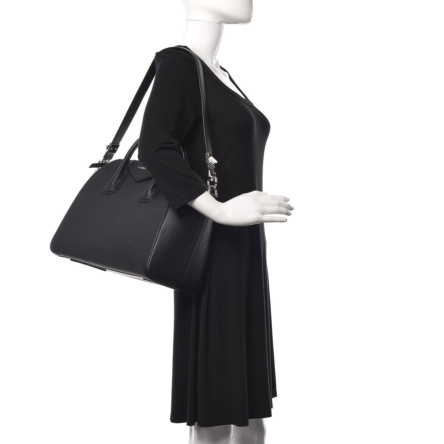 Givenchy Sugar Goatskin Medium Antigona Black 2 of 18