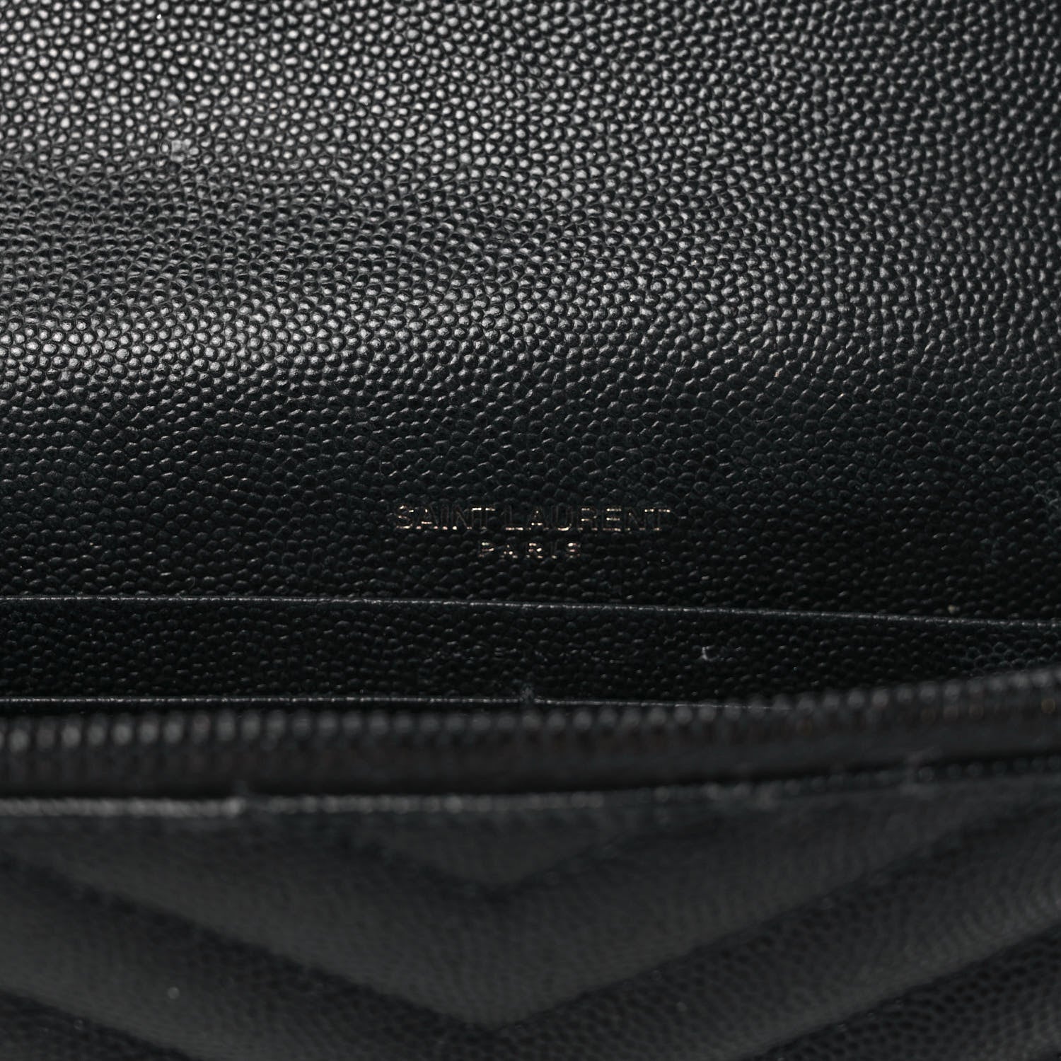 Saint Laurent Grain De Poudre Matelasse Chevron Monogram Monochrome Envelope Chain Wallet Black 6 of 9