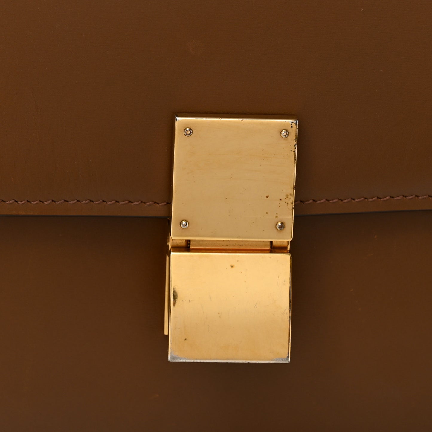 Box Calfskin Medium Classic Box Flap Bag Camel