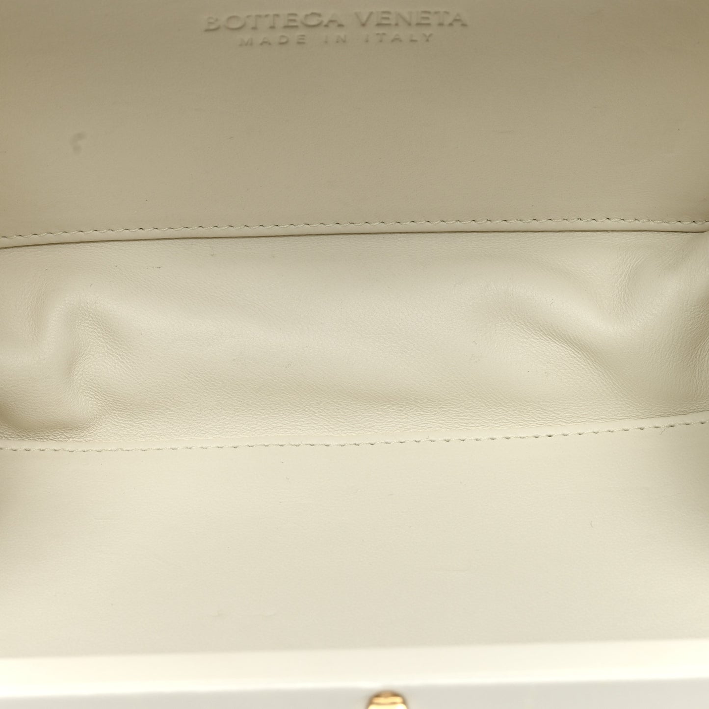 Foulard Intrecciato Minaudiere Knot Clutch Bone