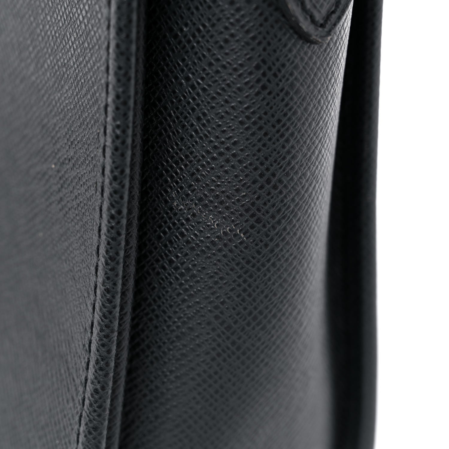 Louis Vuitton Taiga Andrei Ardoise 19 of 21