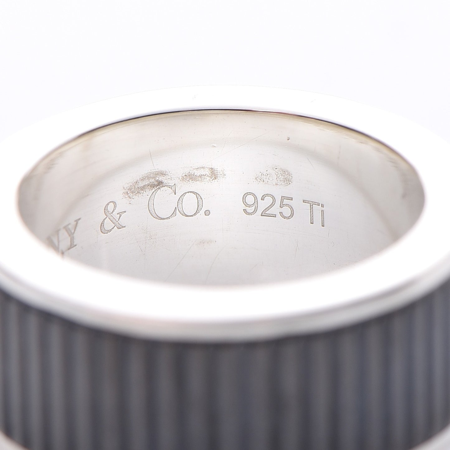 Sterling Silver 9mm Titanium Coin Edge Ring 5.75