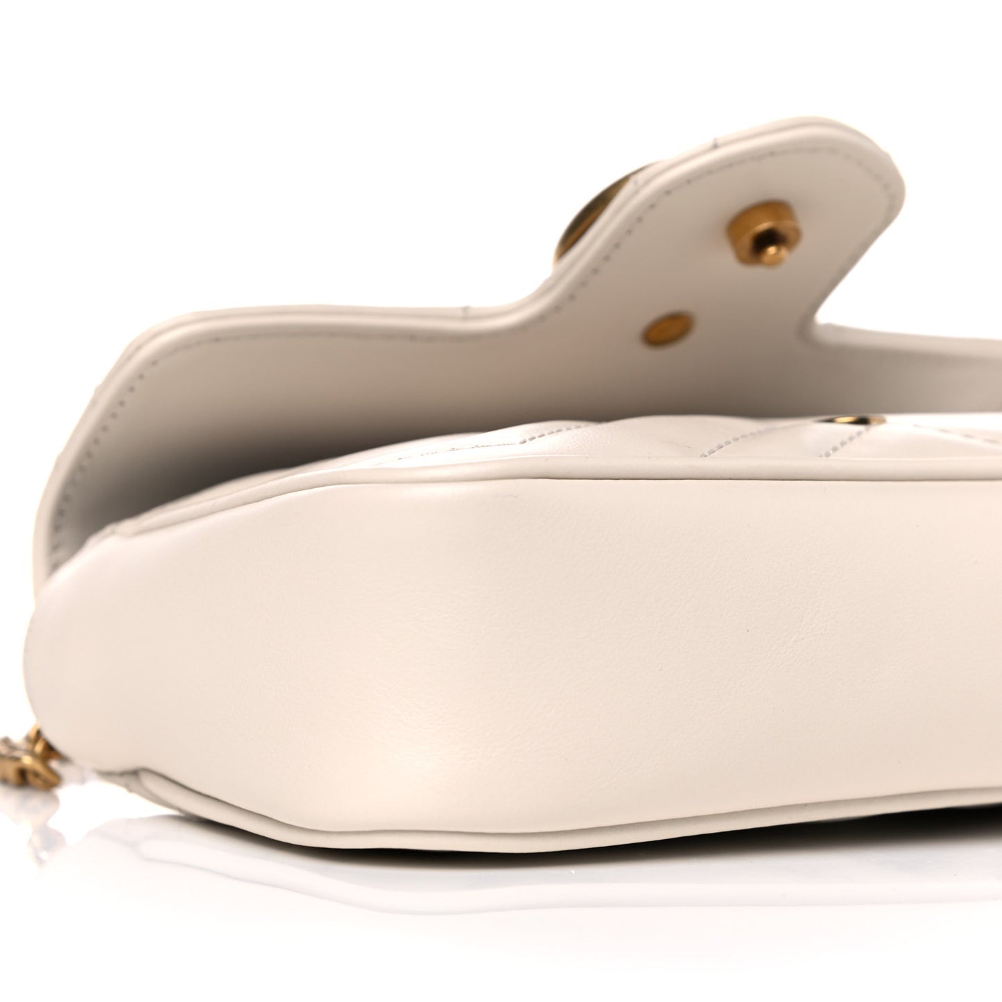 Calfskin Matelasse Super Mini GG Marmont Shoulder Bag White